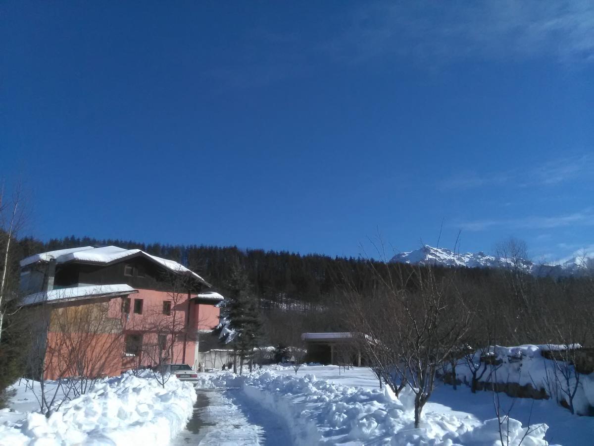 Villa Lilia Apriltsi  Buitenkant foto